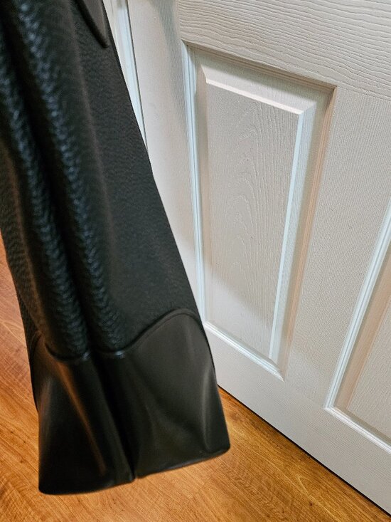 NWT:  Women's Extra Large Black Bag - Picture 5 of 8